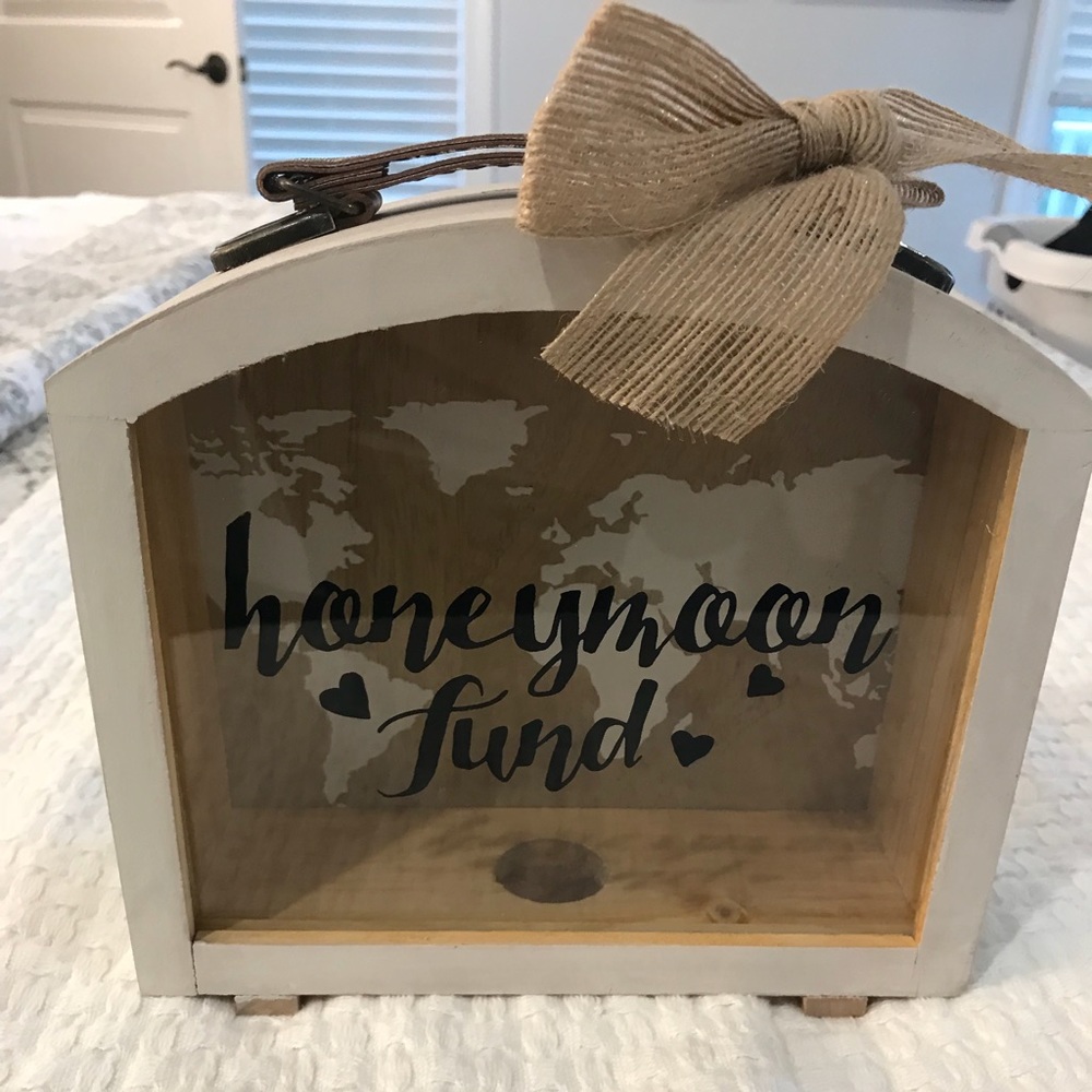 Honeymoon box for money